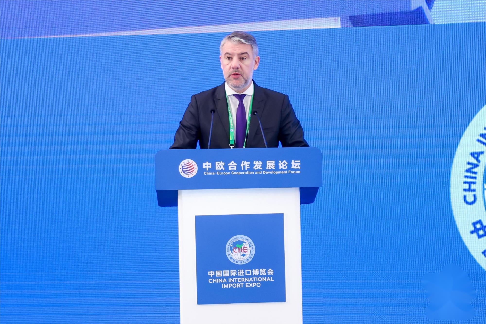 塞族共和国副总理兼卫生和社会福利部部长艾伦·塞拉尼奇.jpg